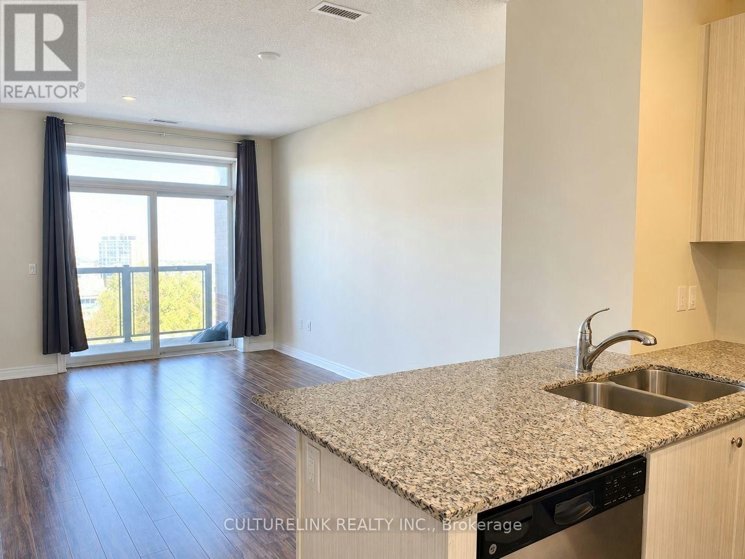 603-7768 Kennedy Road, Markham, ON, L3R 0A7 1
