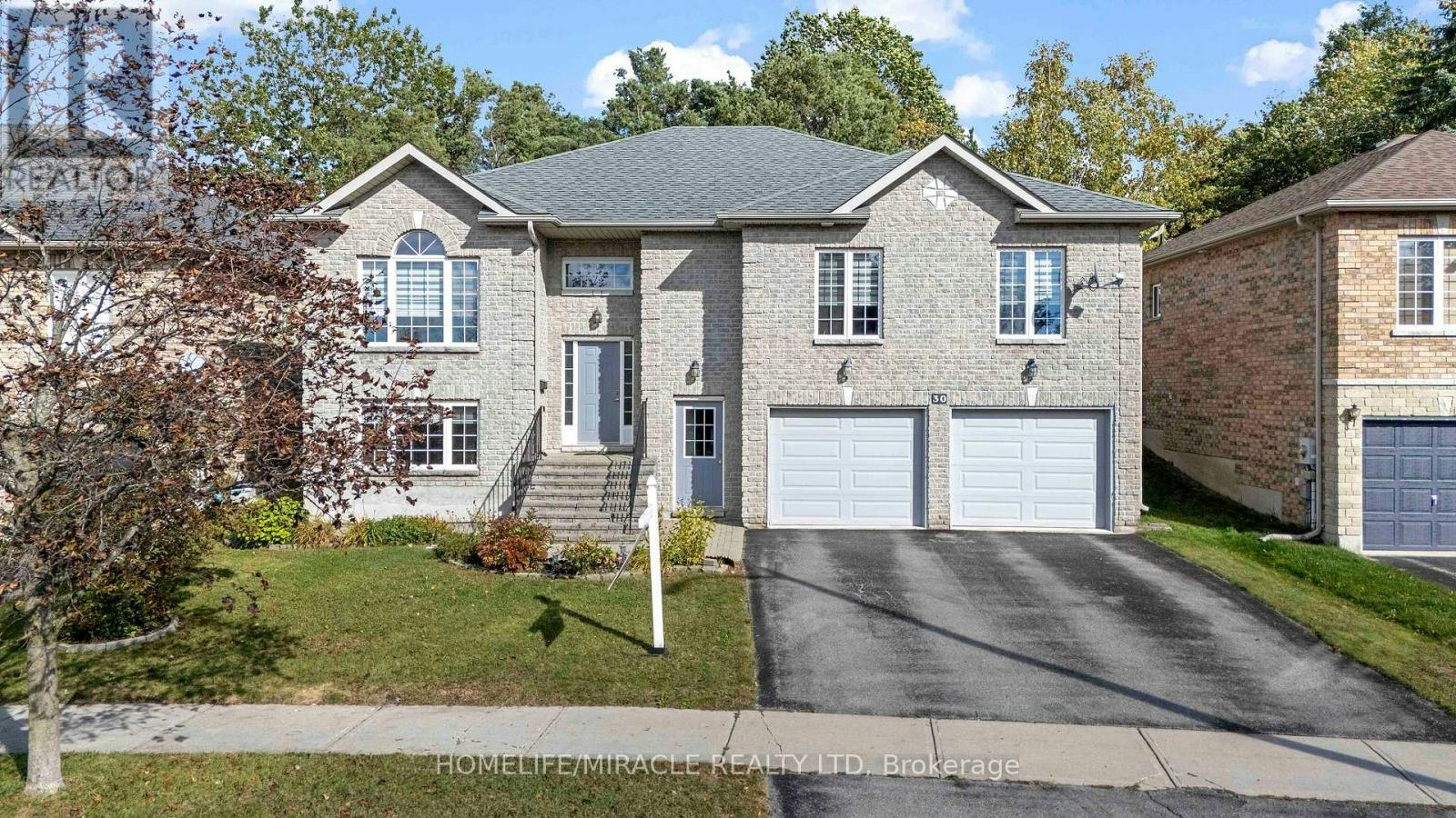 30 Dove Crescent, Barrie, ON, L4N 7Z3