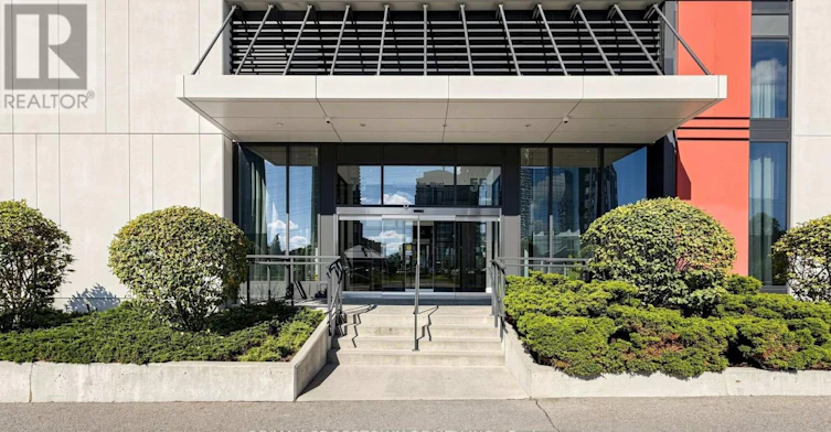 402-75 Eglinton Avenue W, Mississauga, ON, L5R 0E5 - 4