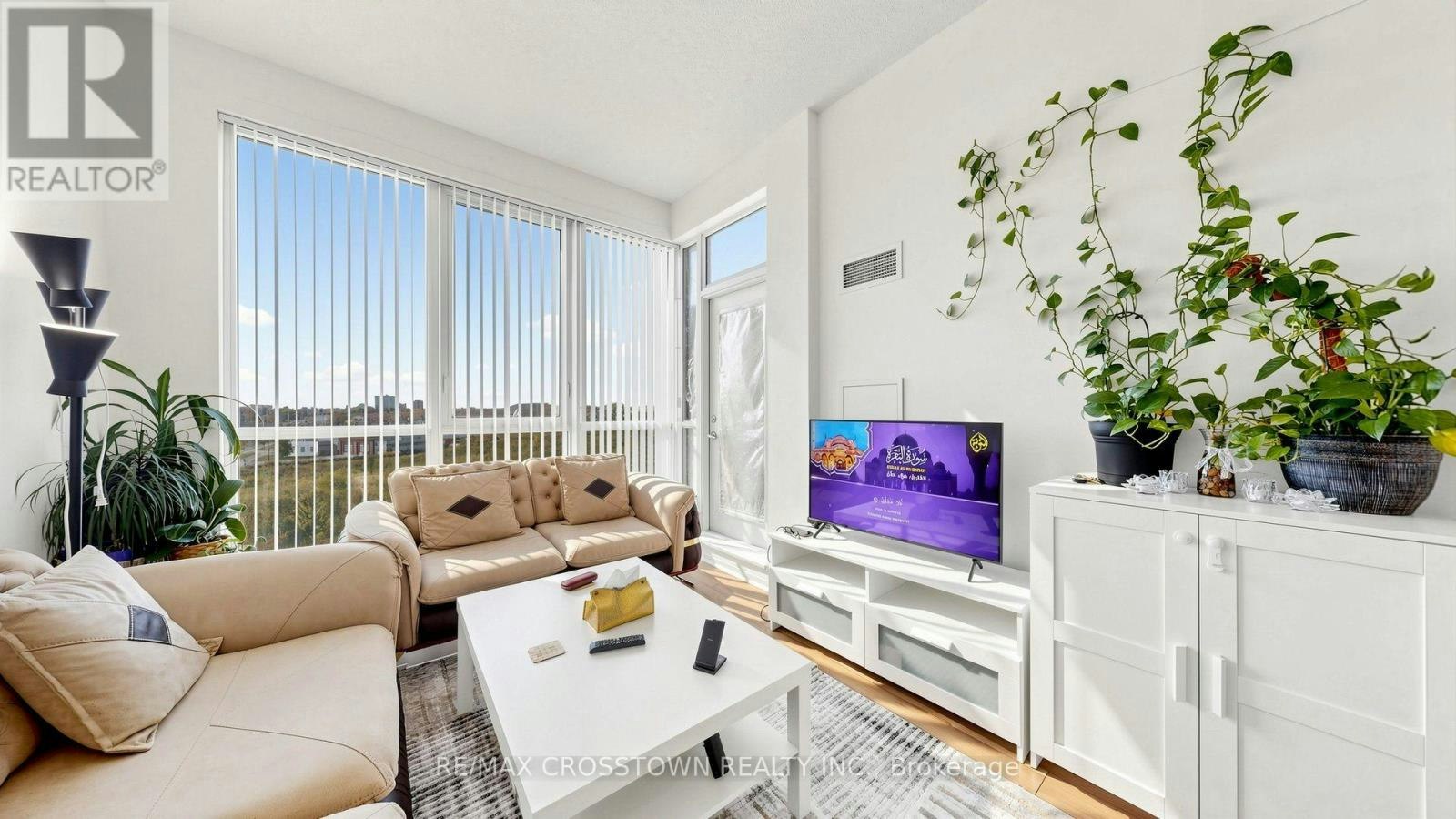 402-75 Eglinton Avenue W, Mississauga, ON, L5R 0E5 - 11