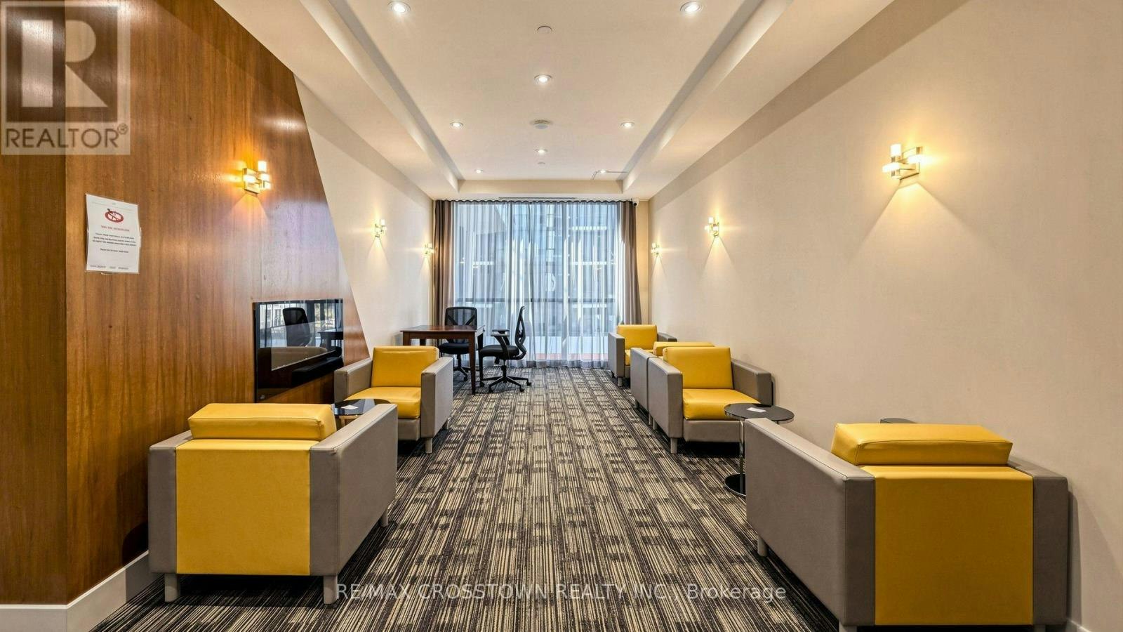 402-75 Eglinton Avenue W, Mississauga, ON, L5R 0E5 - 35