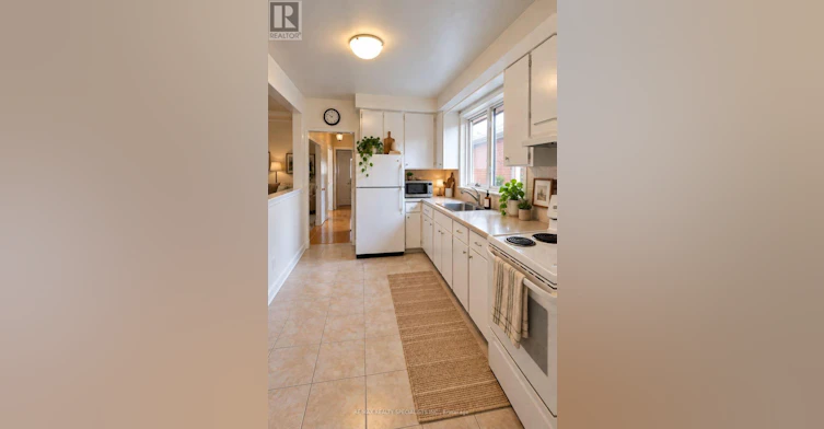 3-163 Morrison Avenue, Toronto, ON, M6E 1M7 - 5
