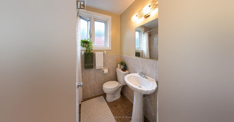3-163 Morrison Avenue, Toronto, ON, M6E 1M7 - 4