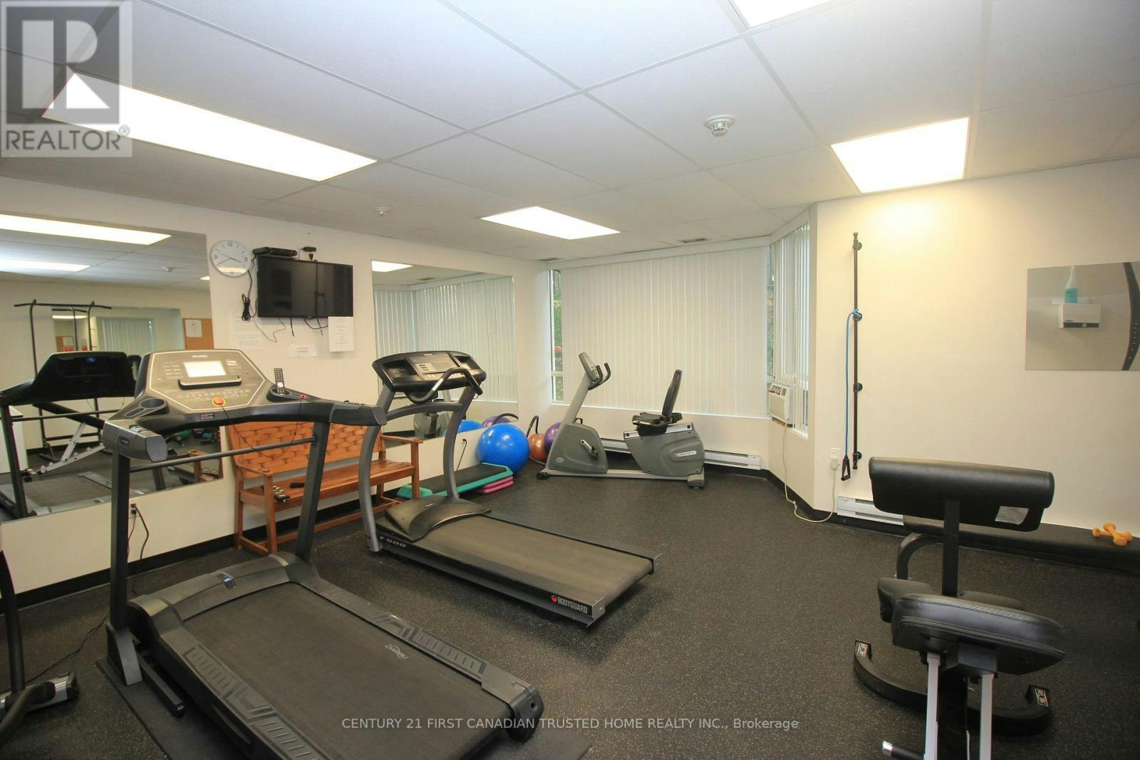 209-521 Riverside Drive, London, ON, N6H 5E2 - 9