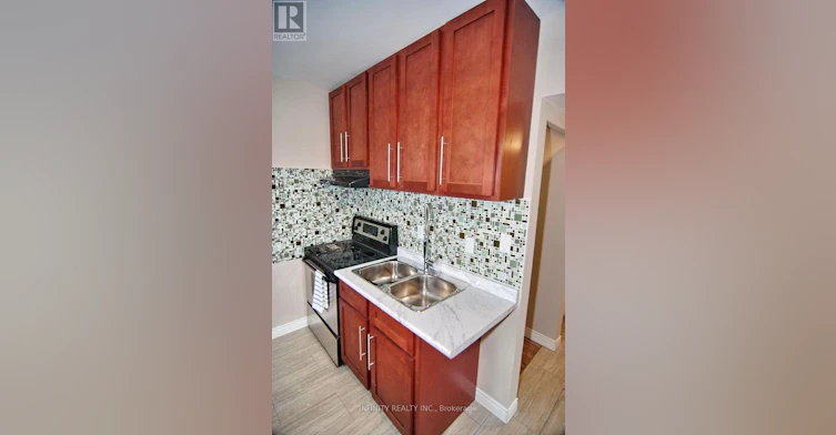 2-423 Wellington Avenue, Windsor, ON, N9A 5J3 - 7