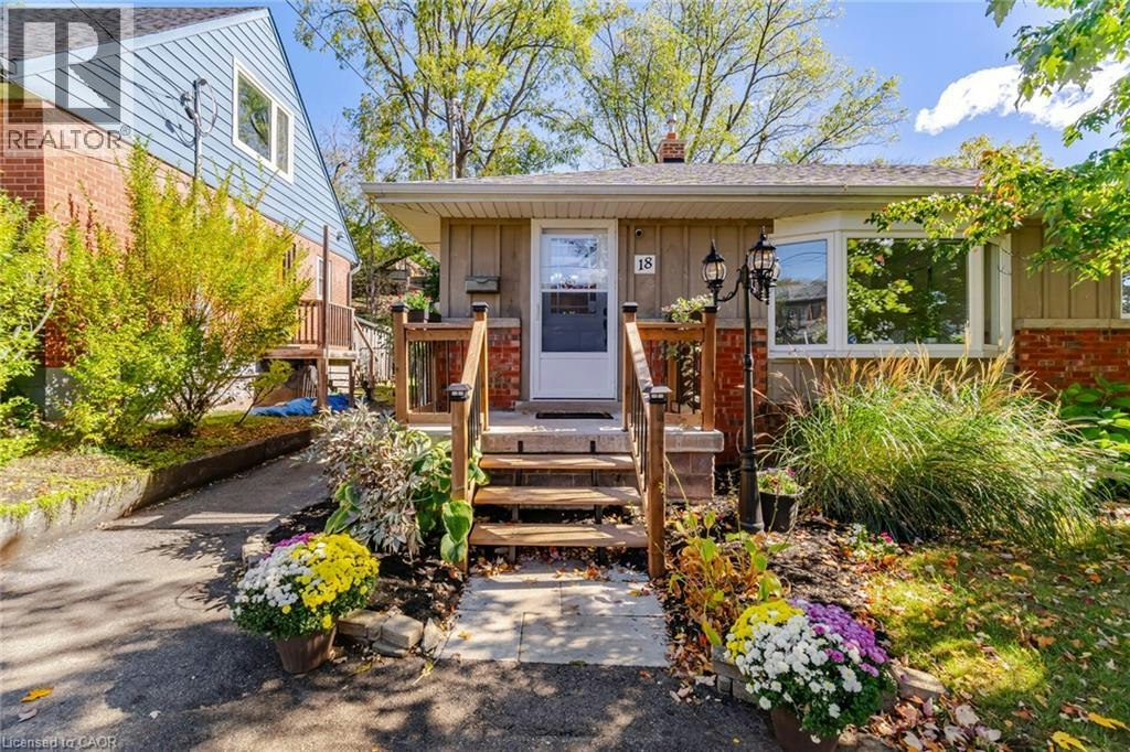 18 Delsey Street, Hamilton, ON, L9H 1S1