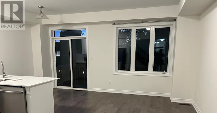 290 Okanagan Path, Oshawa, ON, L1H 0A7 - 3