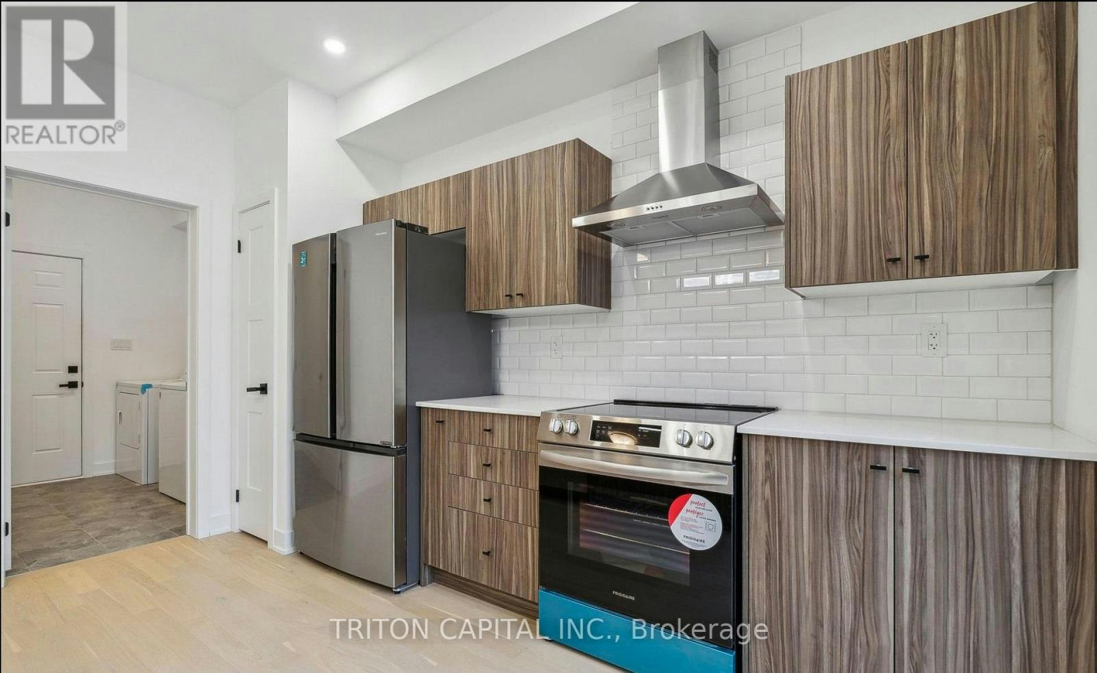 UPPER-75 Wheatfield Road, Barrie, ON, L9J 0C2 5