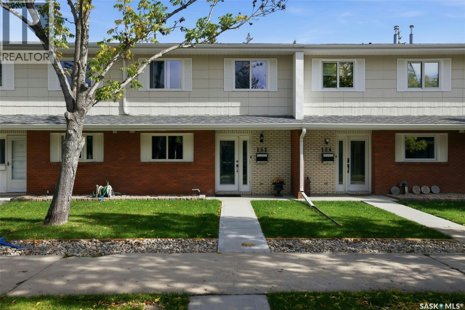 152 Plainsview Drive, Regina, SK, S4S 6L2