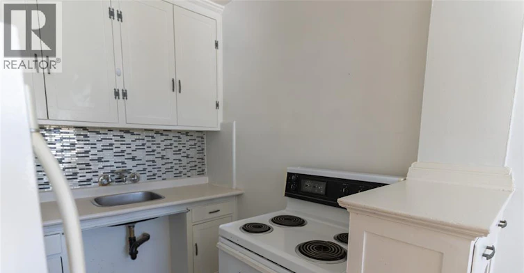 201-710 Giles Boulevard East, Windsor, ON, N9A 4E4 - 8