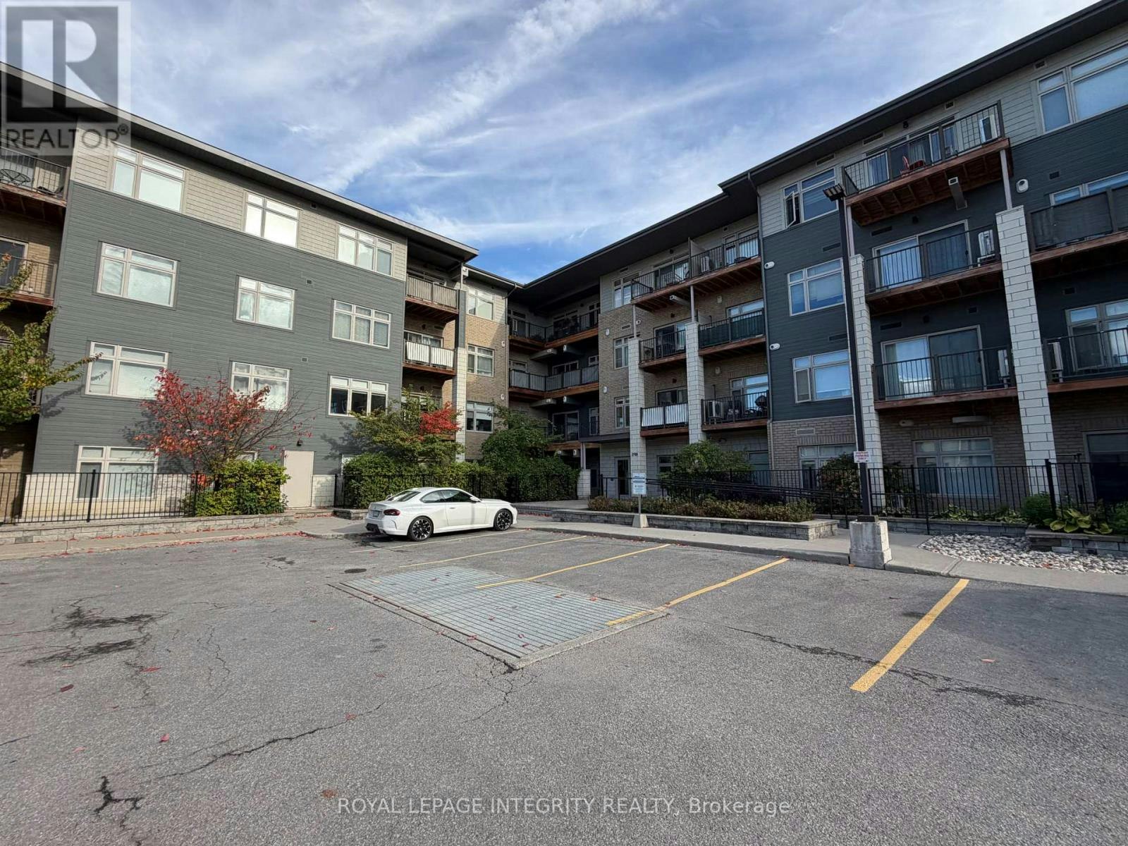 213-2785 Baseline Road, Ottawa, ON, K2H 0B7 - 2