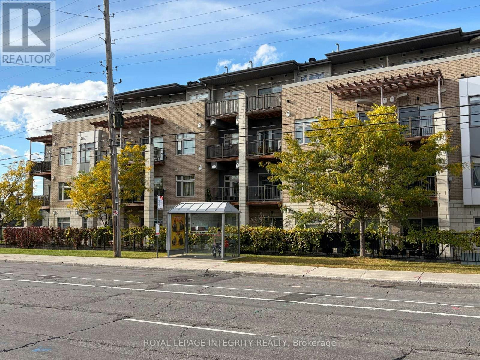 213-2785 Baseline Road, Ottawa, ON, K2H 0B7