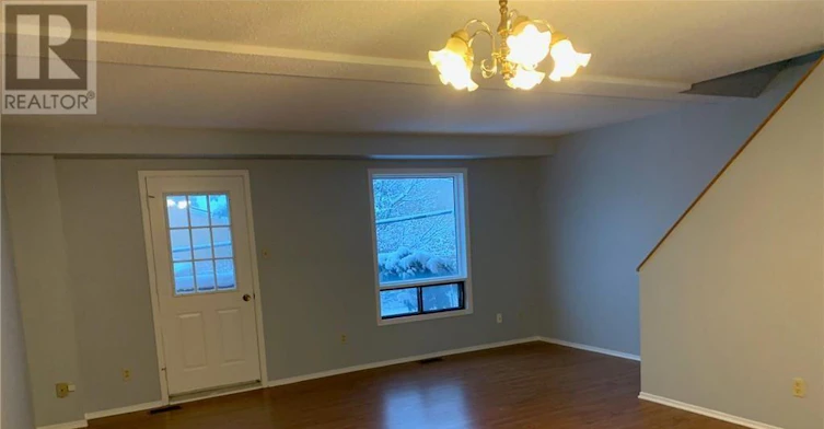 23 Black Forest Lane, Ottawa, ON, K2H 9E6 - 6