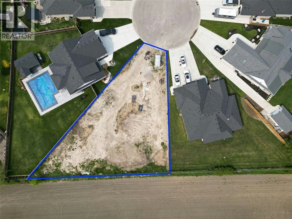 6709 Lincolnshire Court, Plympton-Wyoming, ON, N0N 1E0
