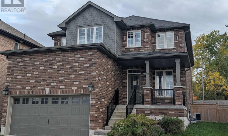 89 Lockerbie Crescent