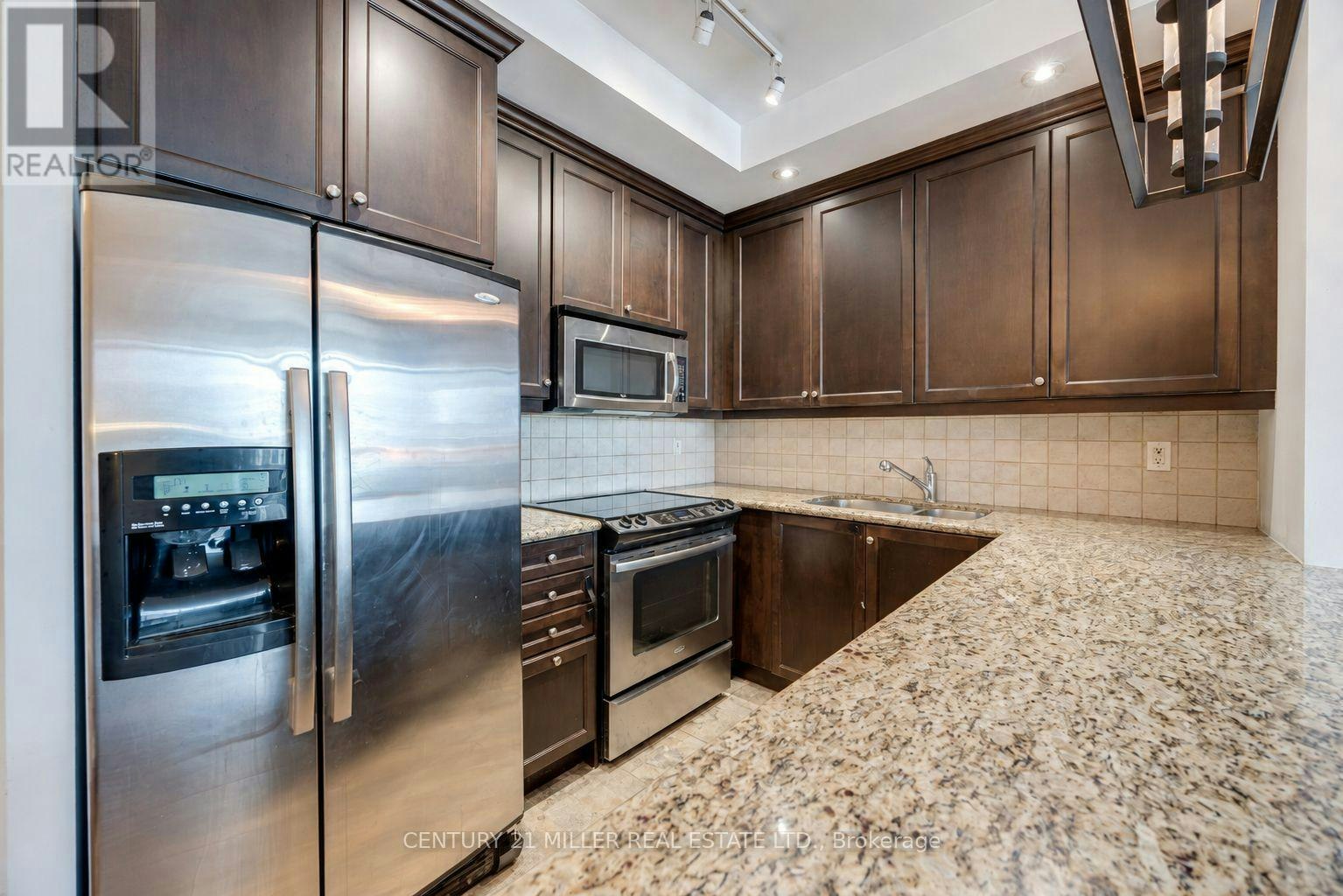 2403-628 Fleet Street, Toronto, ON, M5V 1A8 - 4