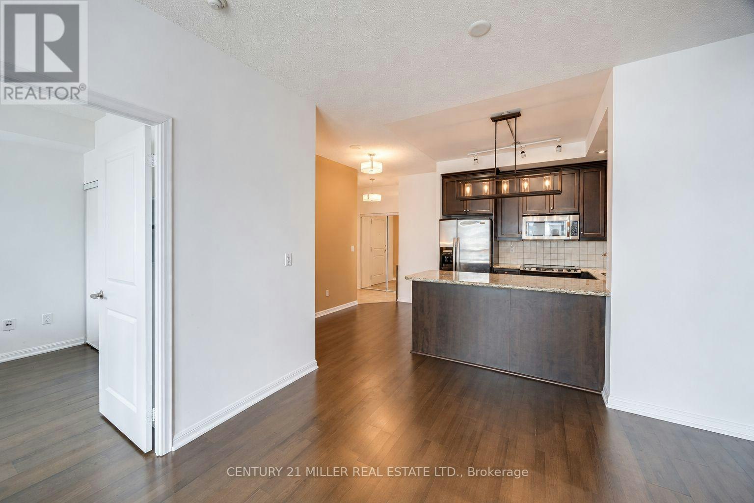 2403-628 Fleet Street, Toronto, ON, M5V 1A8 - 3
