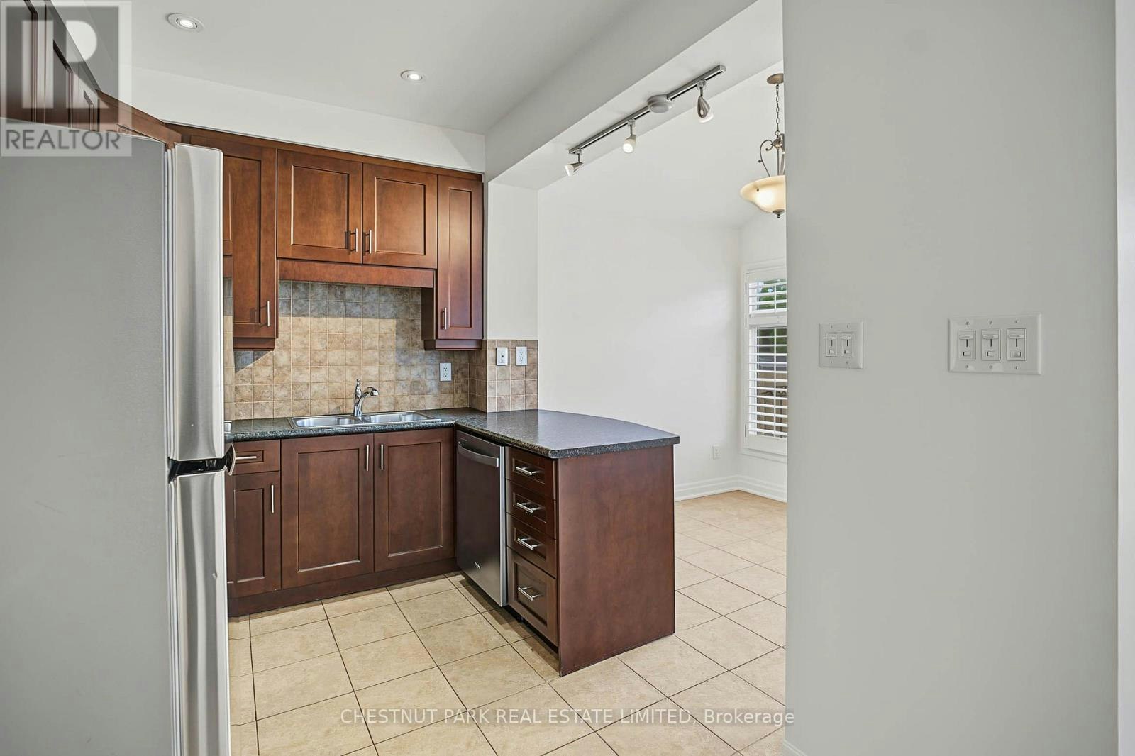 MAIN-48 Grace Street, Toronto, ON, M6J 2S2 - 4