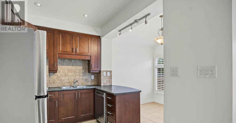 MAIN-48 Grace Street, Toronto, ON, M6J 2S2 - 4