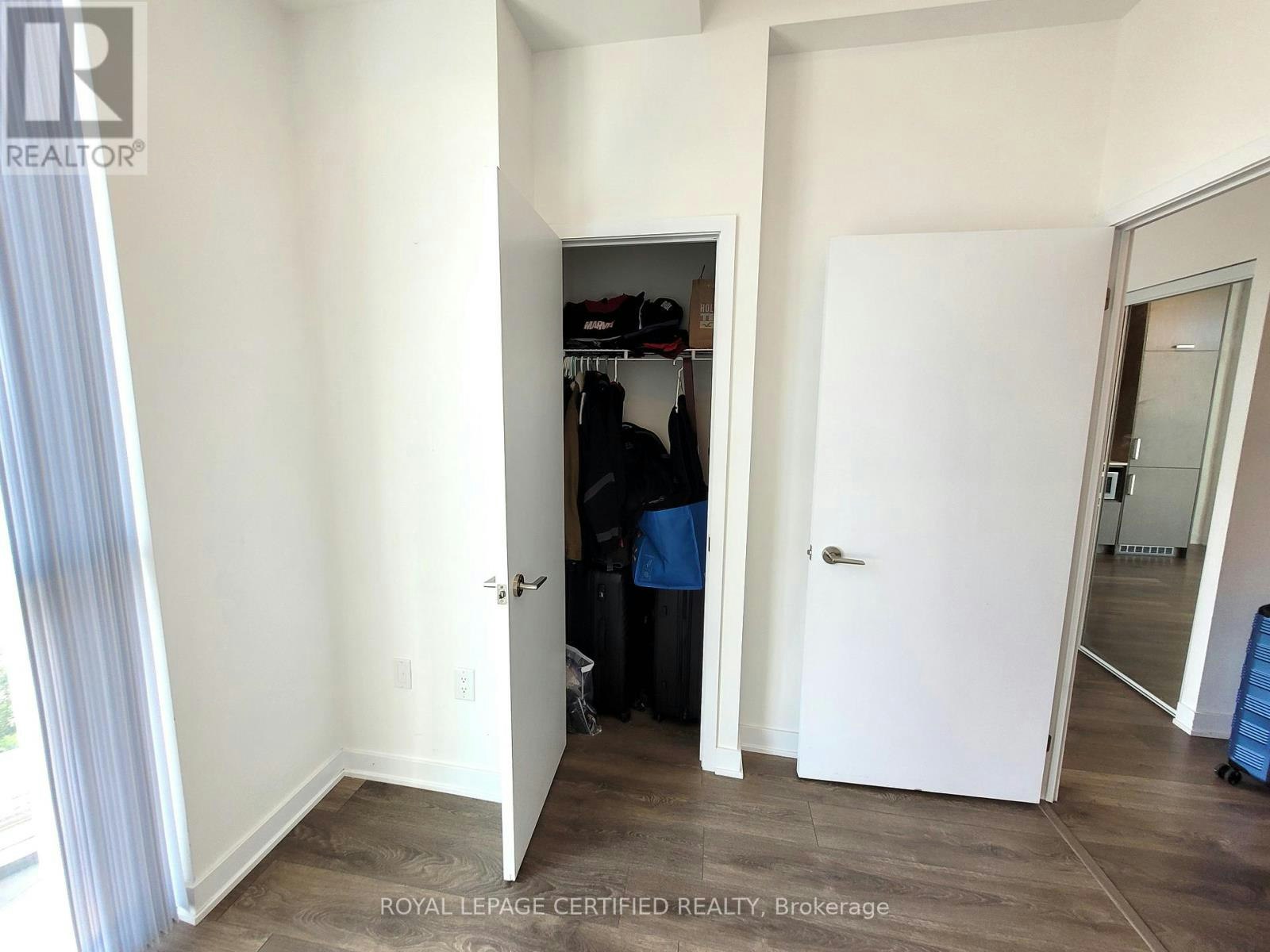 503-10 Honeycrisp Crescent, Vaughan, ON, L4K 0M7 - 13