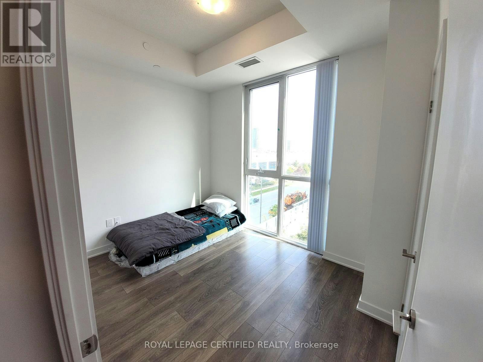 503-10 Honeycrisp Crescent, Vaughan, ON, L4K 0M7 - 9