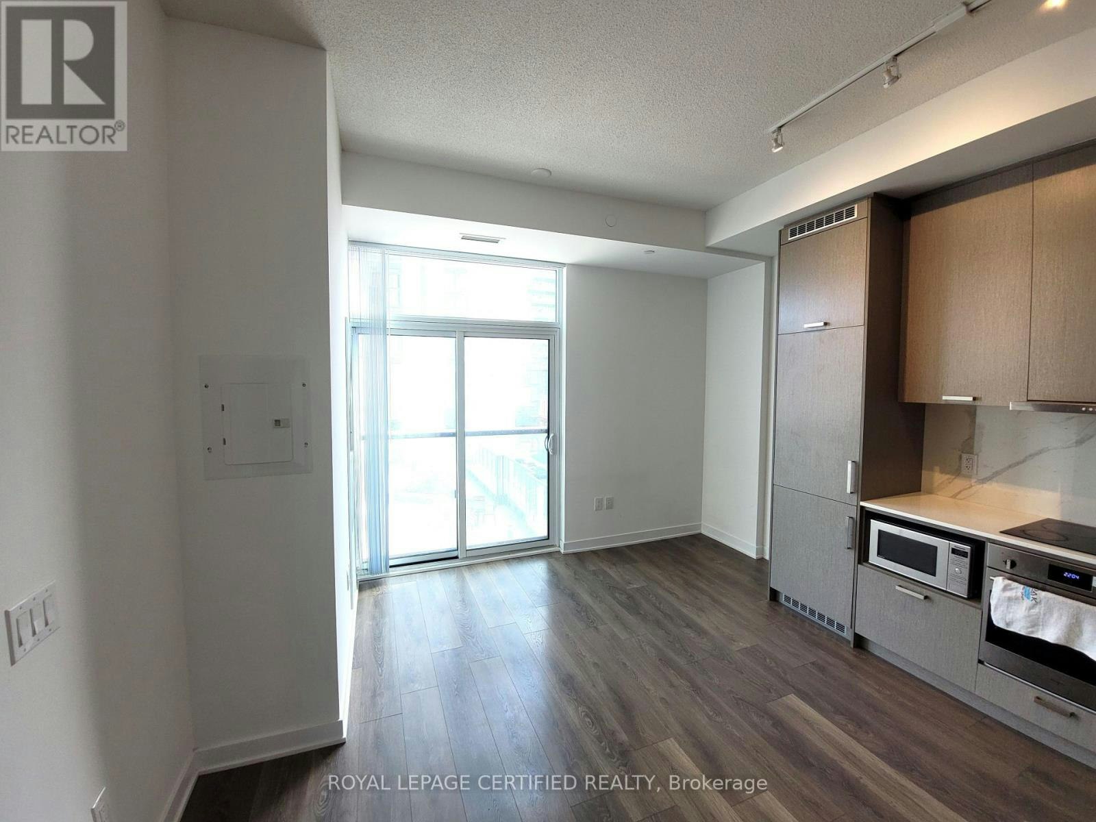 503-10 Honeycrisp Crescent, Vaughan, ON, L4K 0M7 - 4