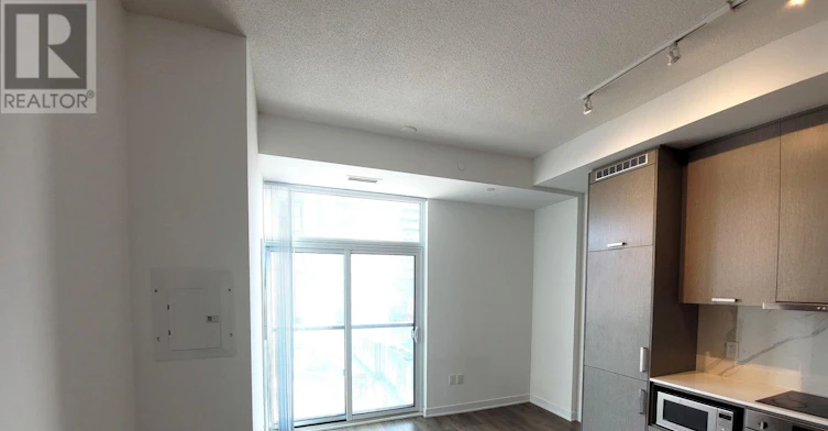 503-10 Honeycrisp Crescent, Vaughan, ON, L4K 0M7 - 4