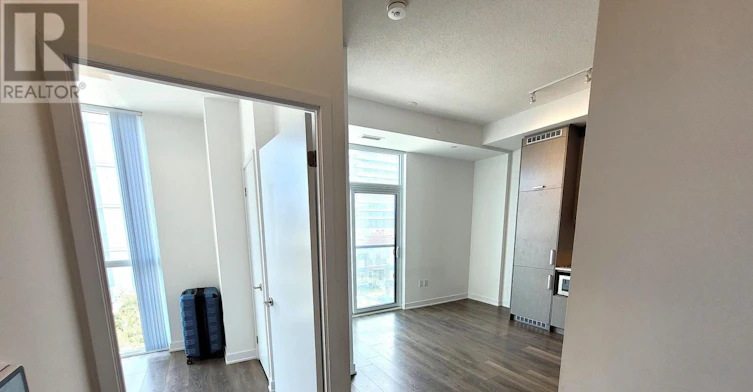 503-10 Honeycrisp Crescent, Vaughan, ON, L4K 0M7 - 16
