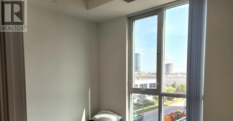 503-10 Honeycrisp Crescent, Vaughan, ON, L4K 0M7 - 10