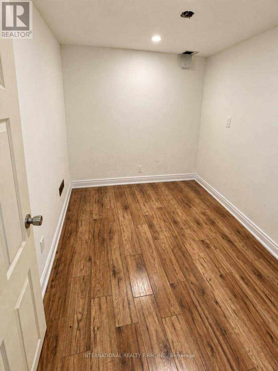 BASEMENT-16 Constellation Crescent, Richmond Hill, ON, L4C 8J7 - 2