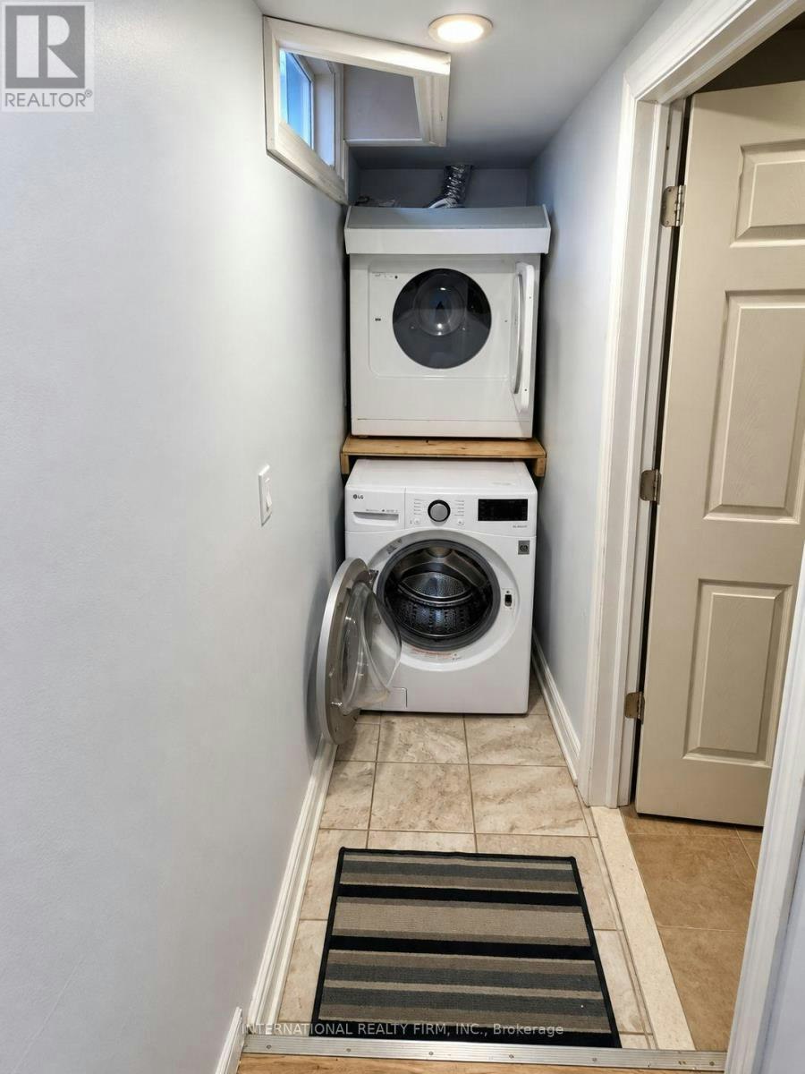 BASEMENT-16 Constellation Crescent, Richmond Hill, ON, L4C 8J7 - 6