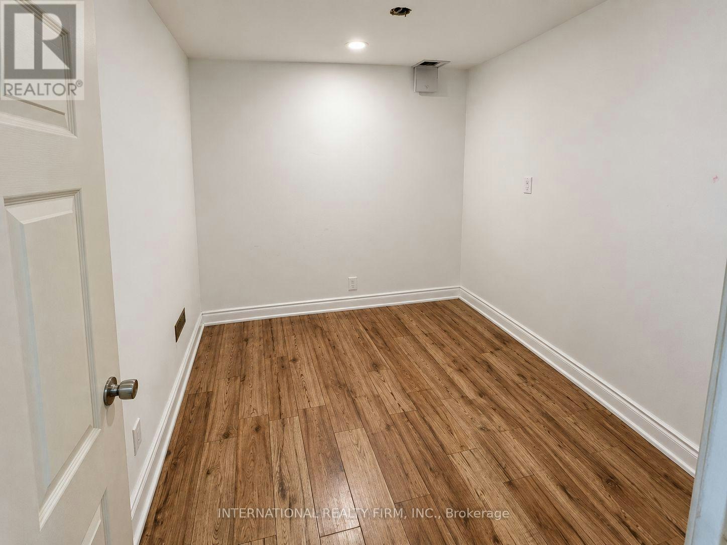 BASEMENT-16 Constellation Crescent, Richmond Hill, ON, L4C 8J7 - 4