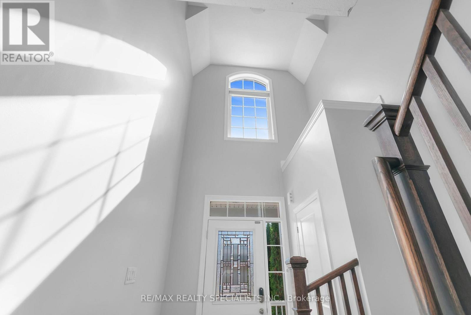 12 Greco Avenue, Georgina, ON, L4P 0G8 - 14