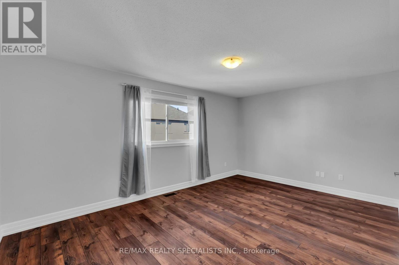 12 Greco Avenue, Georgina, ON, L4P 0G8 - 24