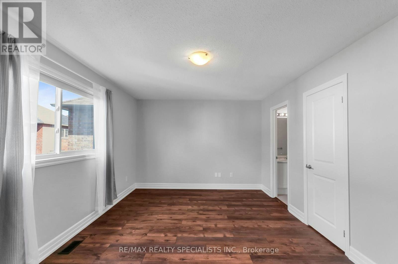 12 Greco Avenue, Georgina, ON, L4P 0G8 - 25