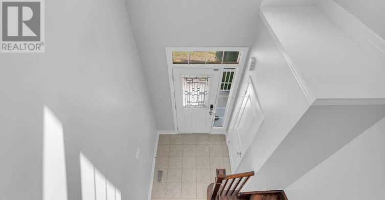 12 Greco Avenue, Georgina, ON, L4P 0G8 - 16