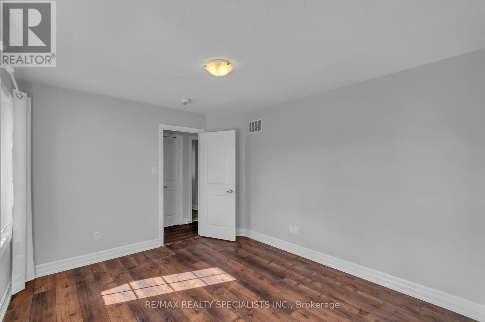 12 Greco Avenue, Georgina, ON, L4P 0G8 - 20