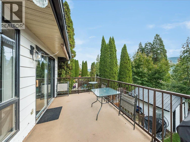 3609 Southridge Drive, Castlegar, BC, V1N 3X7 - 36