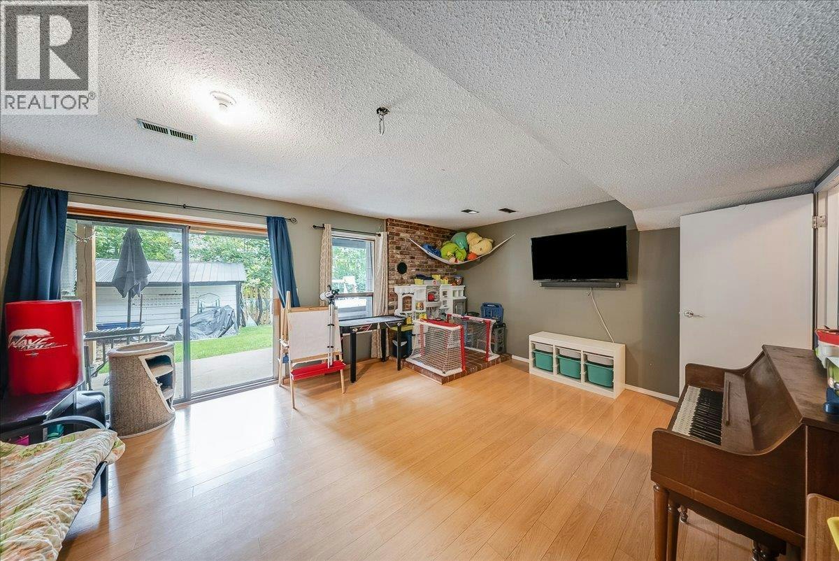 3609 Southridge Drive, Castlegar, BC, V1N 3X7 - 27