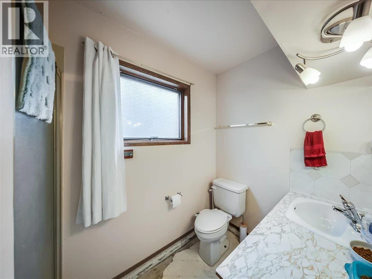3609 Southridge Drive, Castlegar, BC, V1N 3X7 - 32