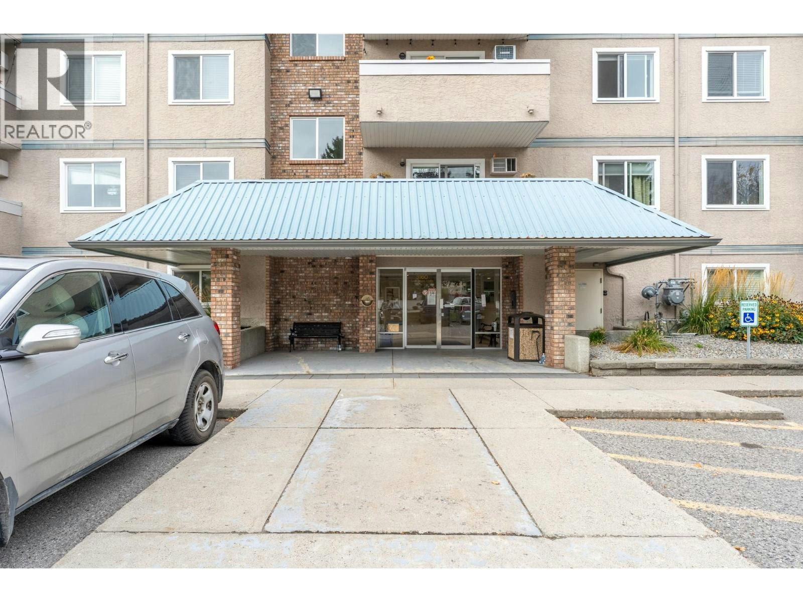 413-3160 De Montreuil Court, Kelowna, BC, V1W 3W3