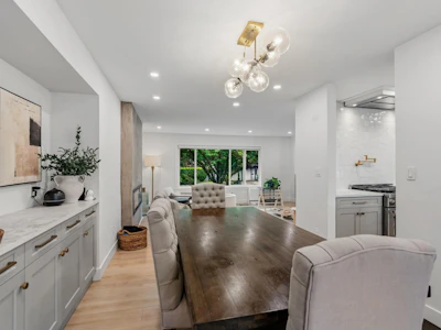 8805 Delcourt Crescent - 5