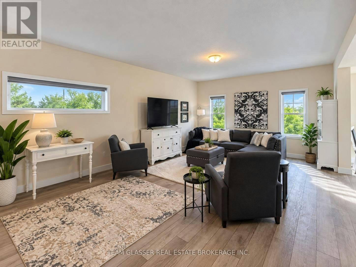 MAIN-1421 Twilite Boulevard, London, ON, N6G 3R5 - 4