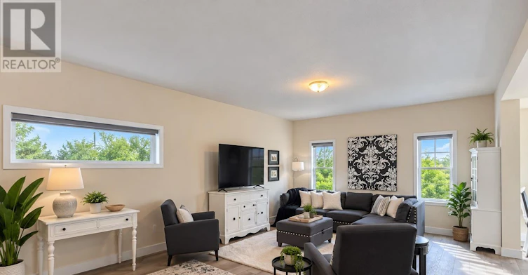 MAIN-1421 Twilite Boulevard, London, ON, N6G 3R5 - 4