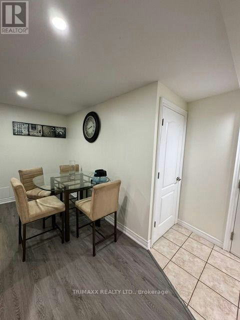 2 Paper Birch Road, Brampton, ON, L6P 2J9 5