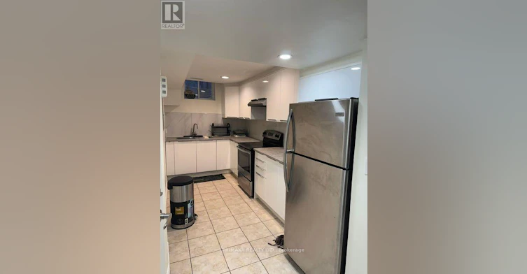 2 Paper Birch Road, Brampton, ON, L6P 2J9 - 10