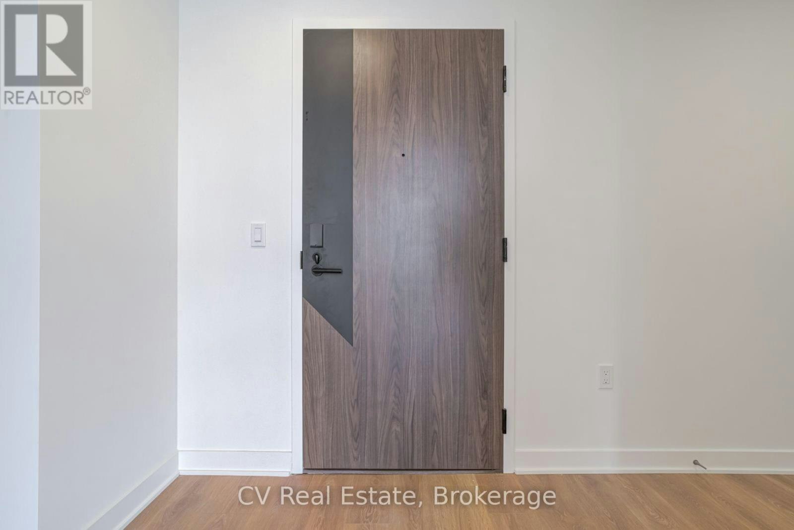 407-1037 The Queensway, Toronto, ON, M8Z 6C7 - 2