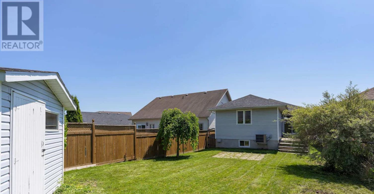 759 Tanner Drive, Kingston, ON, K7M 9G7 - 2