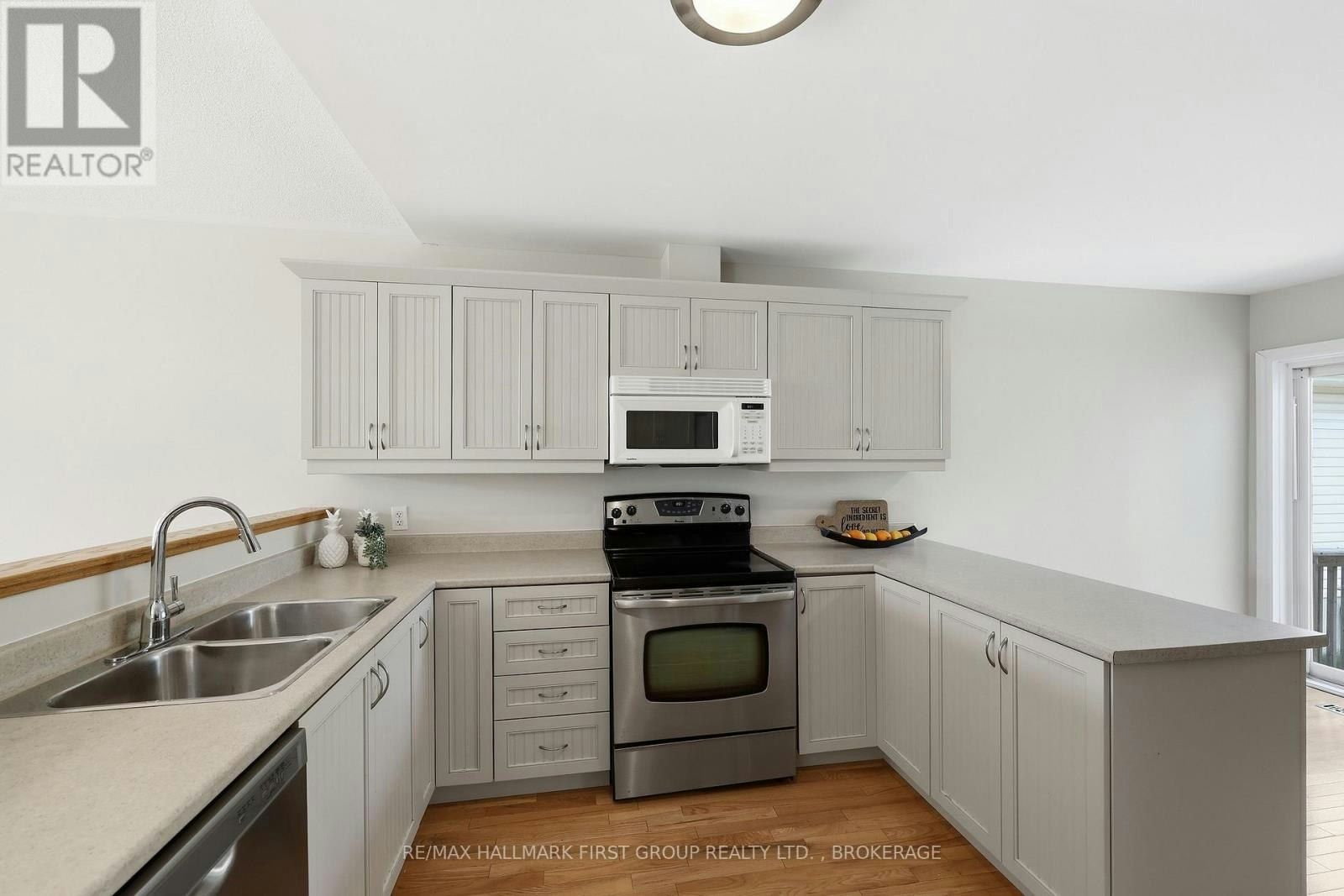 759 Tanner Drive, Kingston, ON, K7M 9G7 - 11