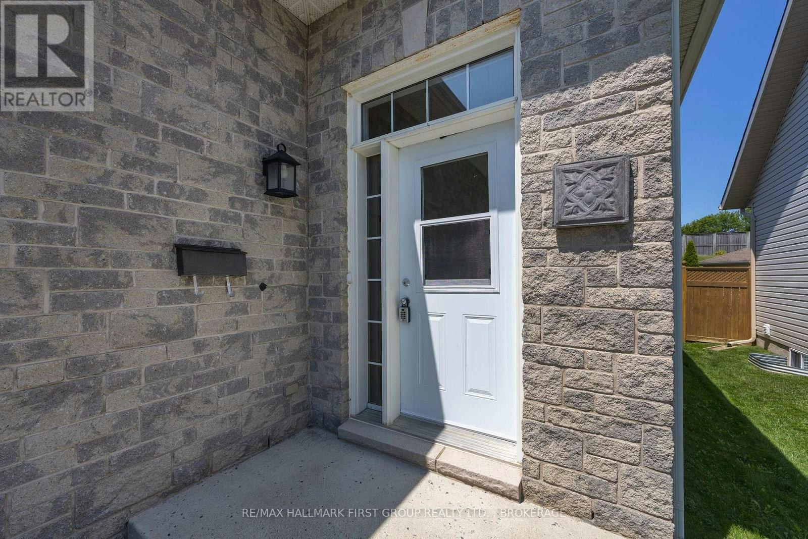 759 Tanner Drive, Kingston, ON, K7M 9G7 - 35